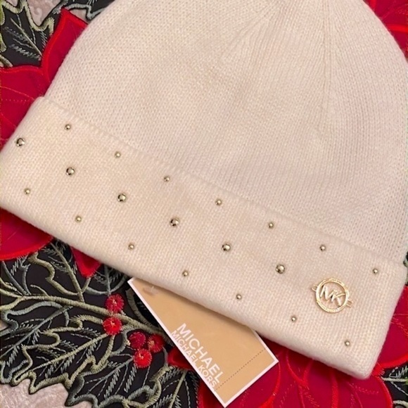 Brand New Michael Kors Cream Knit Beanie Hat w/ Gold Tone Metal Logo & Studs main image 7